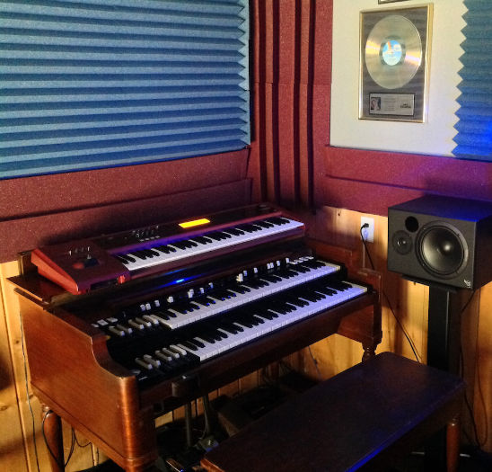 Hammond B3 organ
